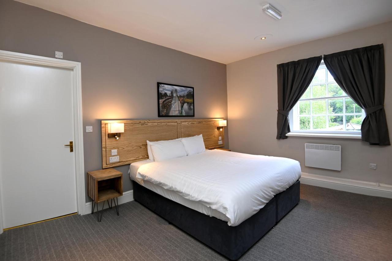 Wheatsheaf, Baslow By Marston'S Inns Екстер'єр фото